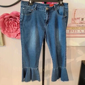 V Cristina Cropped Ruffle Bottom Jean